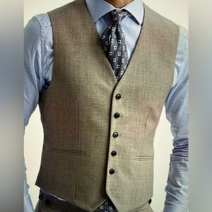 REISS Wool Textured Waistcoat – Size 36 – NWT – Modern Tailored Vest
